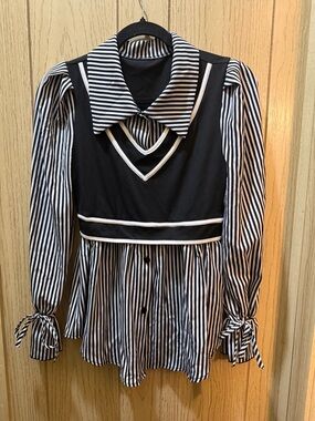 Black & White Striped Layered V-Neck Women’s Top